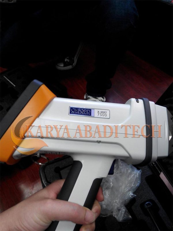 Oxford X-MET 7500 Handheld XRF Analyzer - Image 3