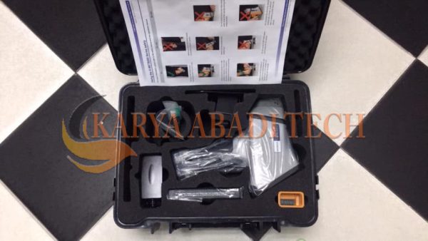 Hitachi X-MET 8000 Smart XRF Spectrometer - Image 4